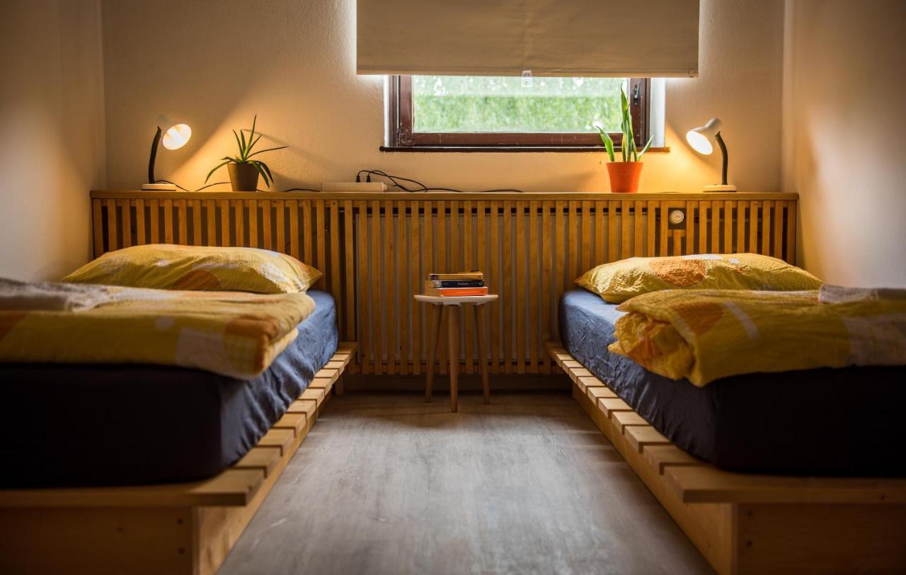 Hostel Idrija Exteriör bild