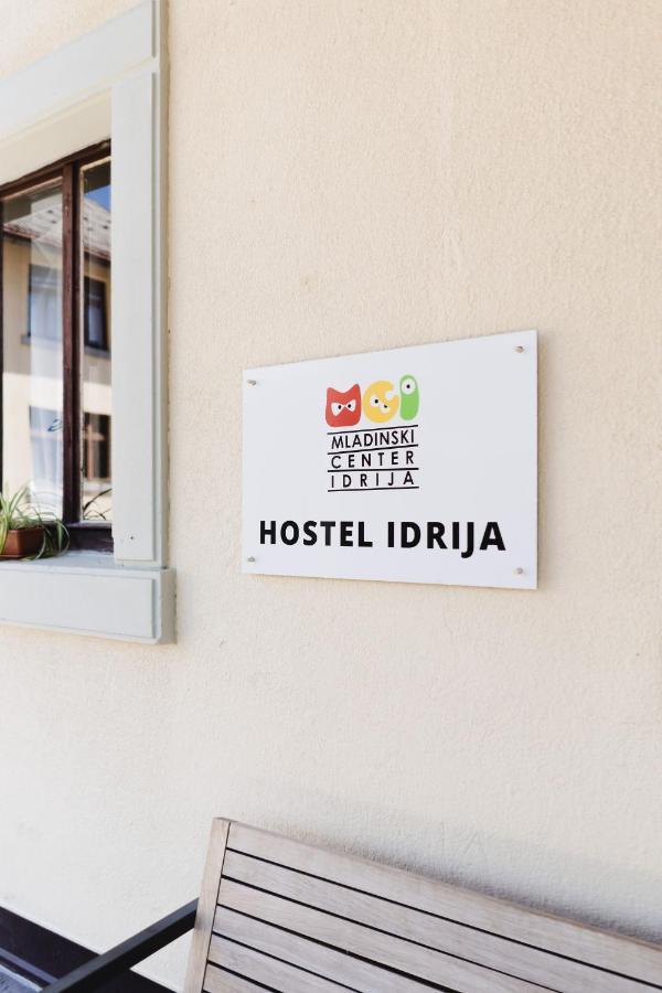 Hostel Idrija Exteriör bild