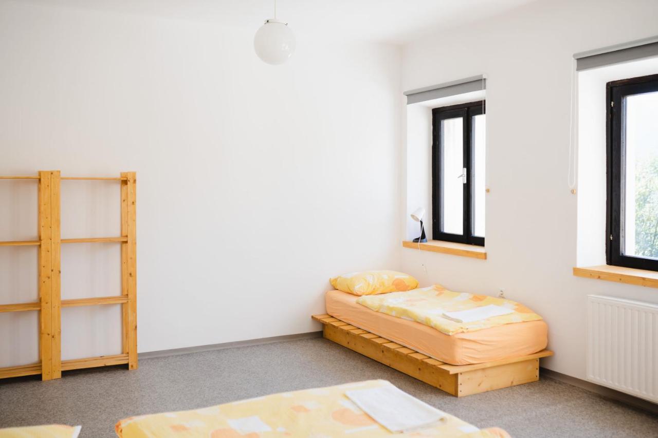 Hostel Idrija Exteriör bild